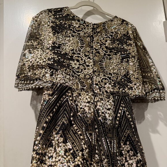 Selfie Leslie “Lady Luck” Cape Sleeve Wrap Dress – Black – NWT - Picture 5 of 8